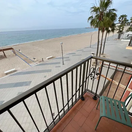 El Llobarret De Baix A Mar Appartement Torredembarra Buitenkant foto